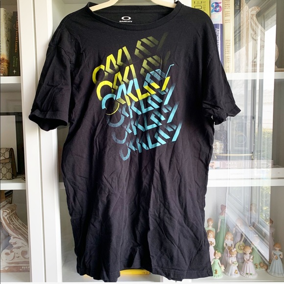 Oakley Tshirt - Picture 1 of 1